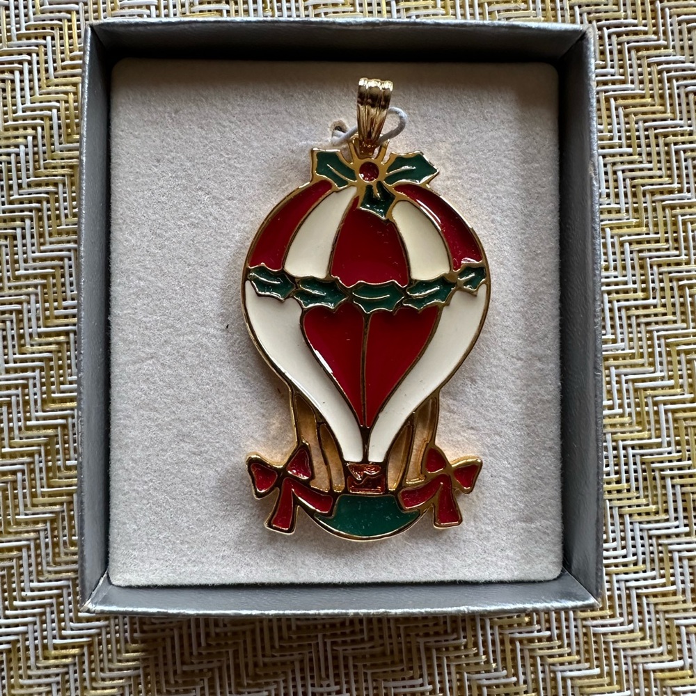 Wallace Silversmiths Gold Hot Air Balloon Ornament